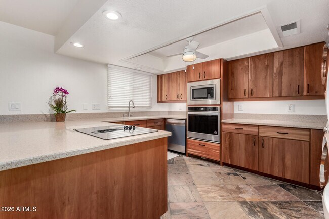 Building Photo - 6825 E OSBORN Rd