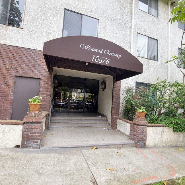 Building Photo - 10676 Wilkins Ave