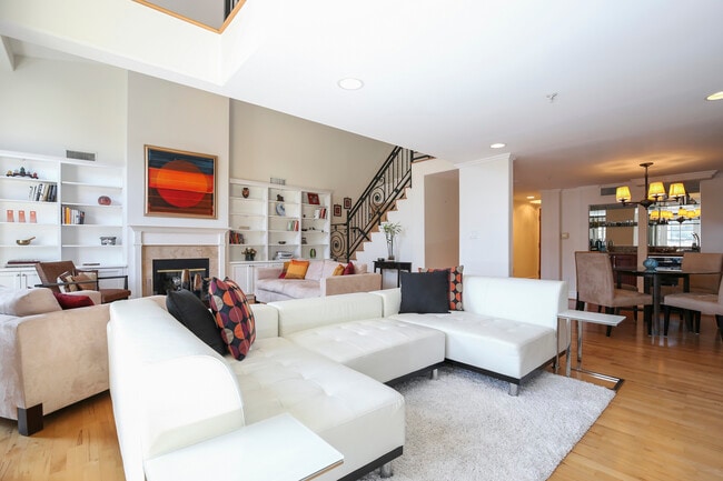 Living Room - 11803 Goshen Ave