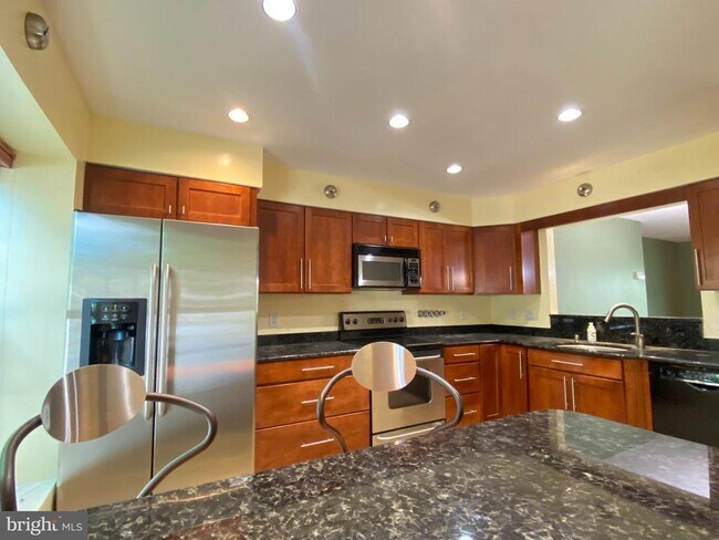 Foto del edificio - 2766 Stone Hollow Dr