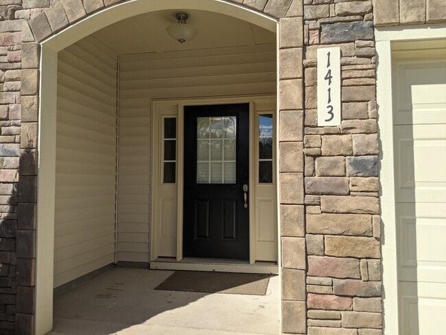 Building Photo - 1413 Sunset Peak Wy