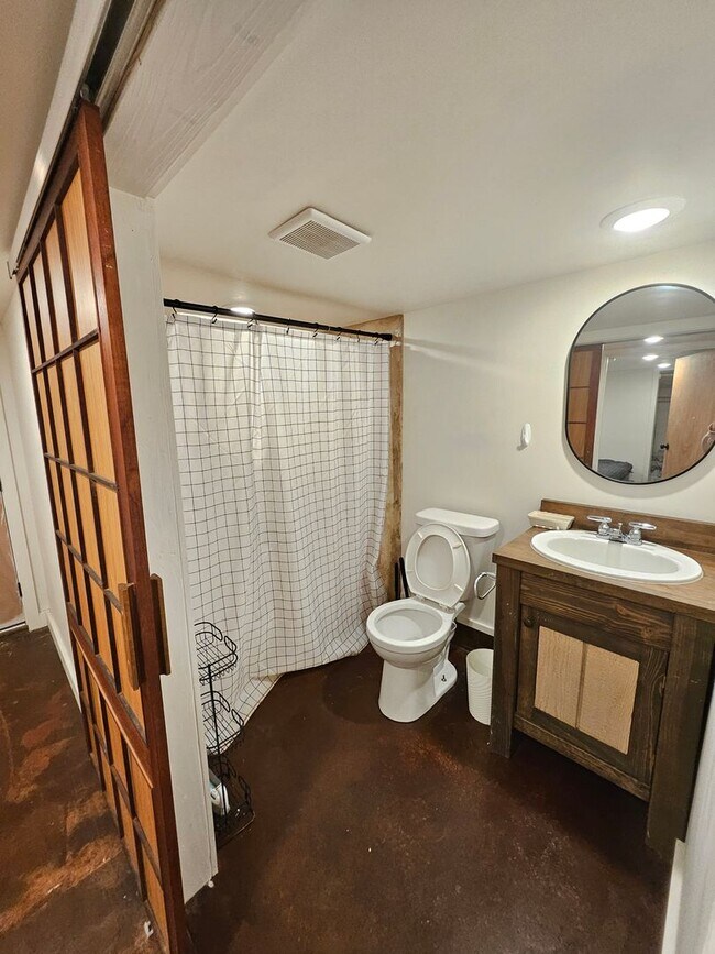 Foto del edificio - Furnished Short Term 2 bedroom Unit