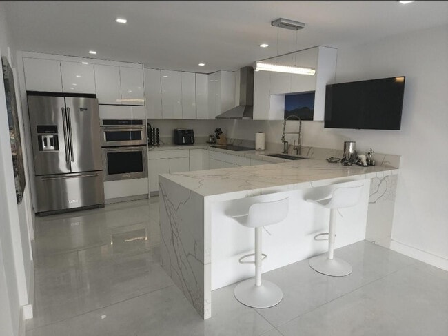 Foto del edificio - 9706 NW 51st Terrace