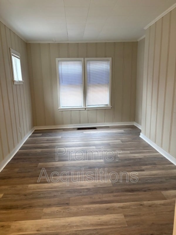 Foto del edificio - 1033 Wilkinson Ave