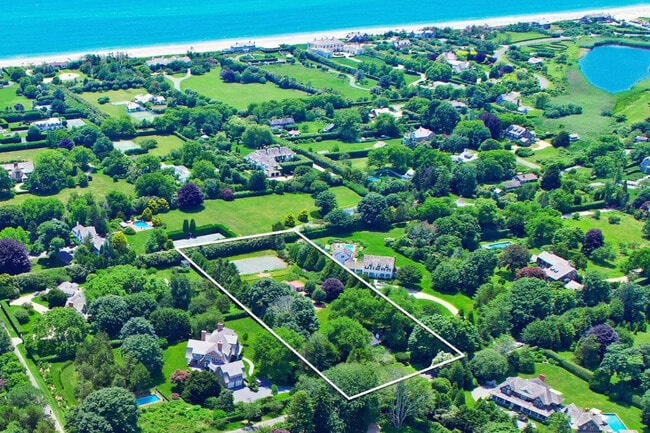Foto del edificio - 33 Apaquogue Rd