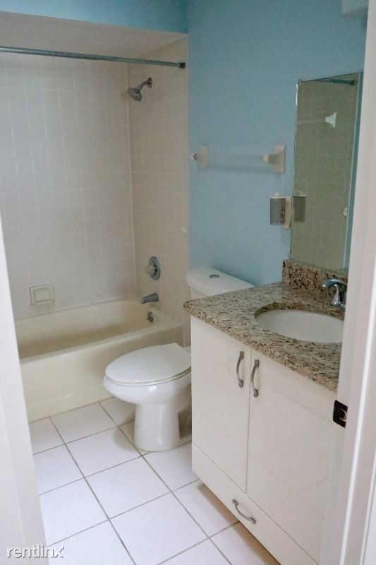 Building Photo - 2 br, 2 bath Condo - 18 Lake Forest Ct