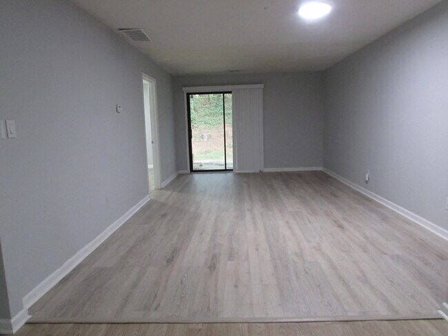 Foto del edificio - 3948 Henry Ct