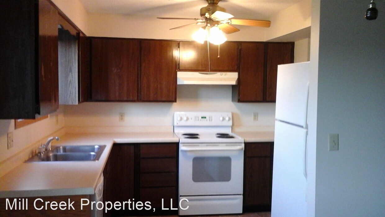 113113 Country Ct, DeWitt, IA 52742 Apartment for Rent in DeWitt, IA