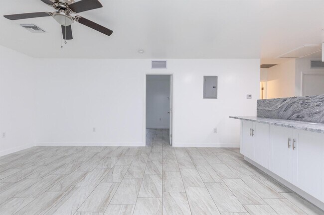 Foto del edificio - 5918 Pierce St