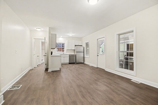 Building Photo - 145 S Pitt St