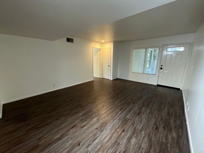 Foto del edificio - 219 California St