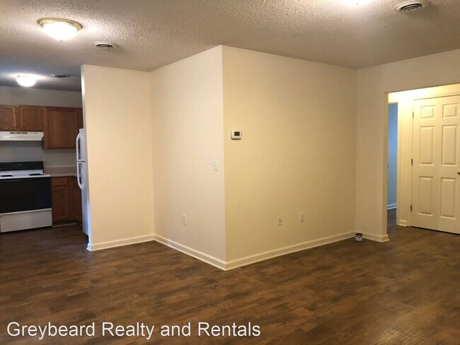 Building Photo - 2 br, 1 bath House - 2 Woodcock Street