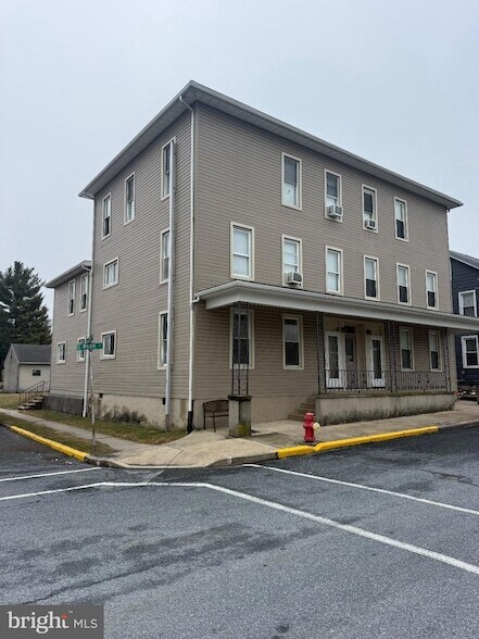 Foto del edificio - 100 S Park St