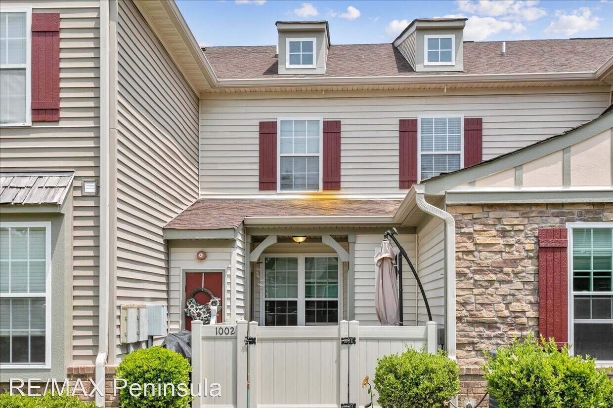 1002 Rivers Arch, Carrollton, VA 23314 House Rental in Carrollton, VA