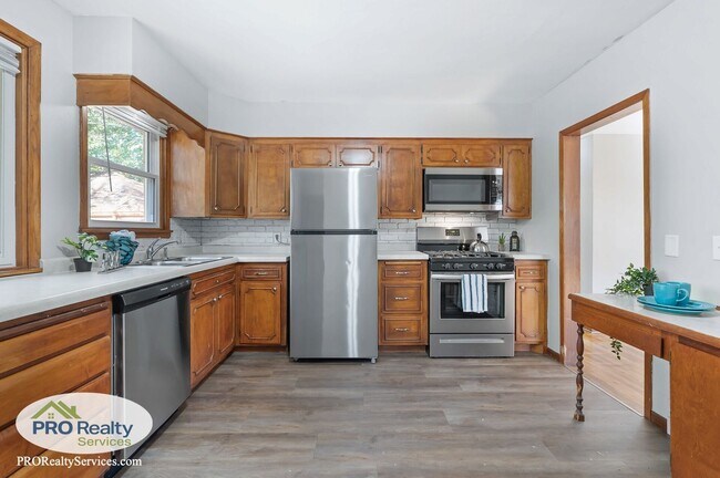 Foto del edificio - 8336 Blaisdell Ave S