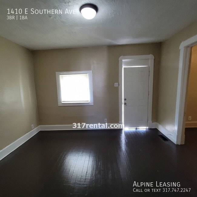 Building Photo - Beautiful 3 bedroom