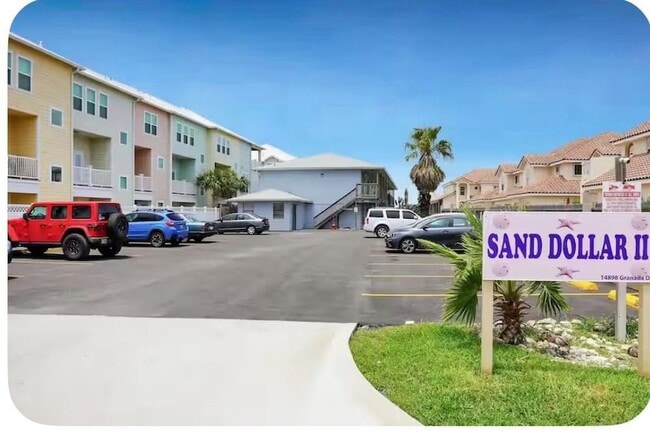Building Photo - 14898 Granada Dr