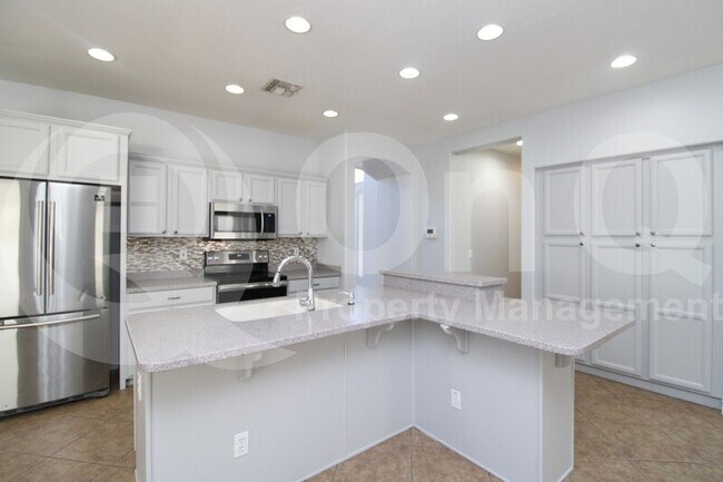 Foto del edificio - 20690 N 70th Dr