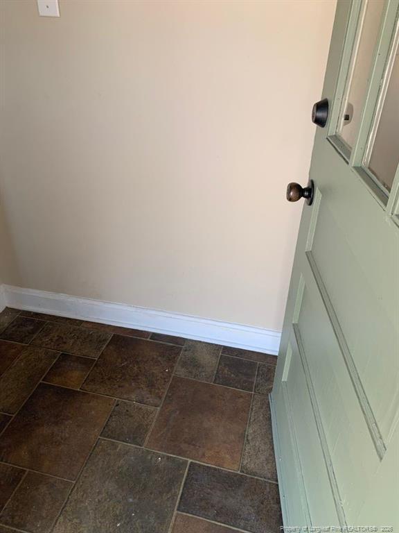 Foto del edificio - 100 Spring Ave