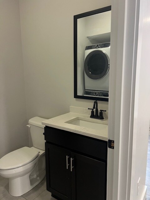 Building Photo - 369 Haverhill St