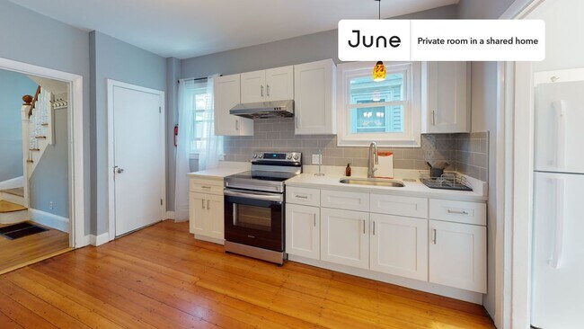Foto del edificio - Room in Shared 7 bed/2 bath home in Allston
