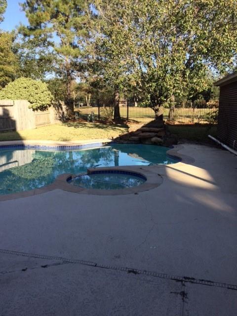 Foto del edificio - 5322 Pebble Way Ln