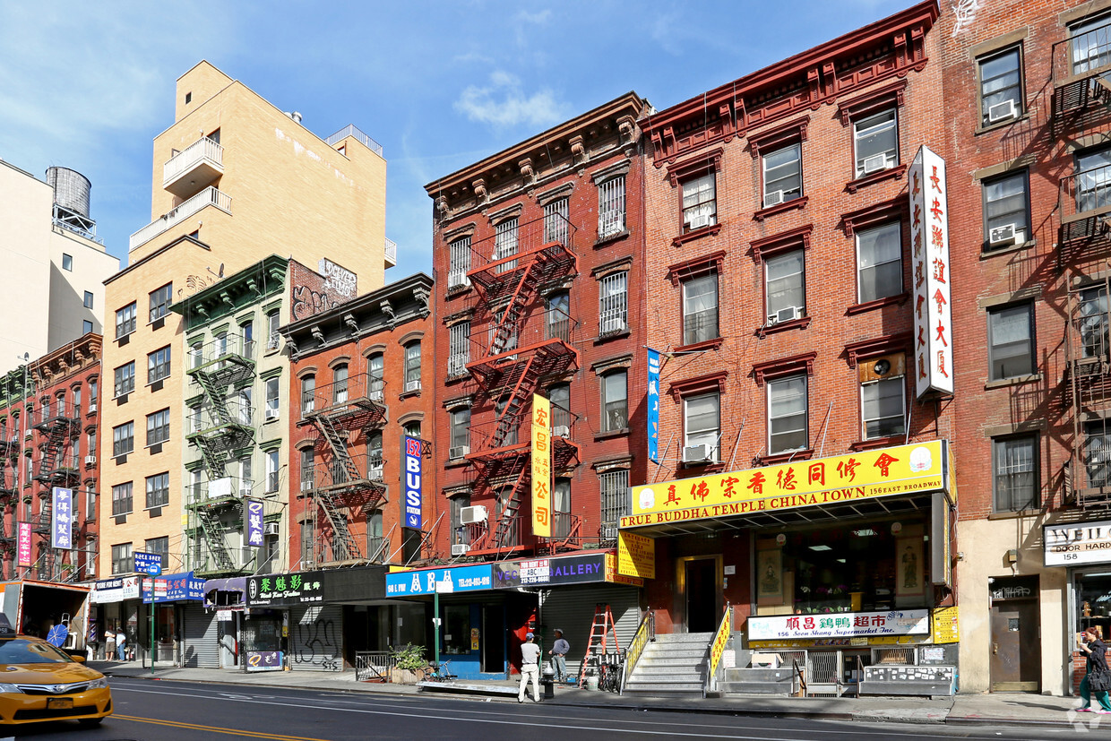 Foto del edificio - 154 E Broadway