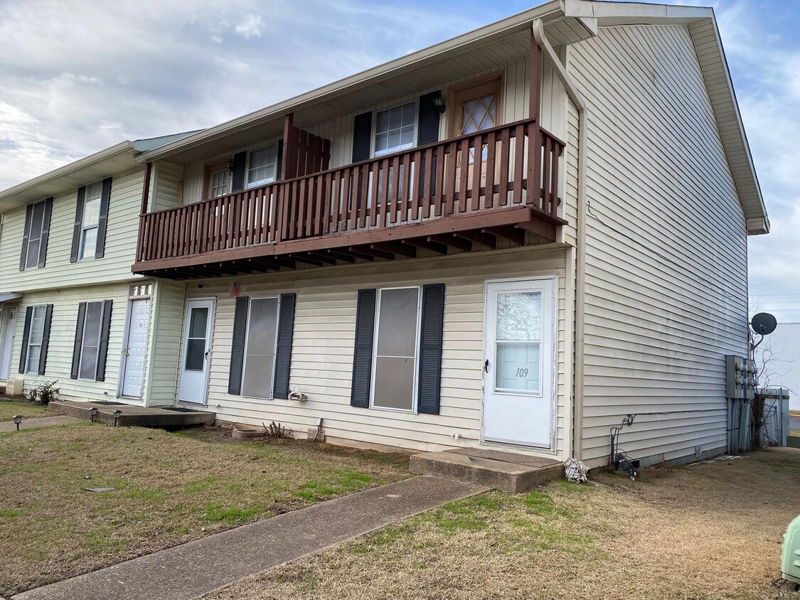 Primary Photo - Timber Cove Townhomes