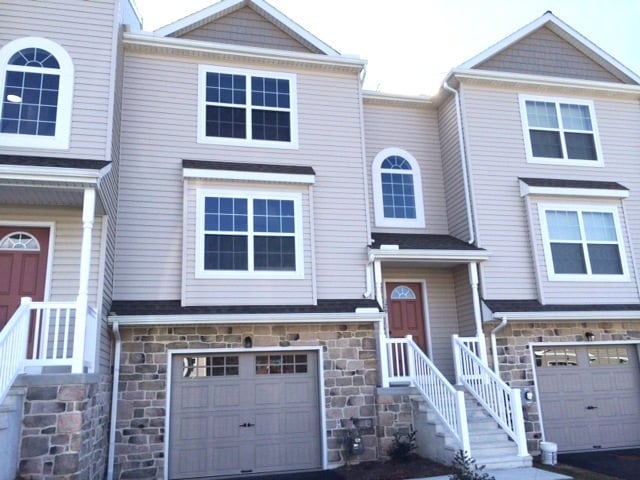 Building Photo - 126 Wheatstone Ln