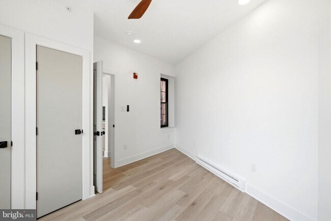 Foto del edificio - 1720 N 24th St