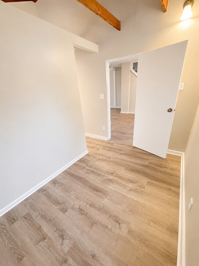 Building Photo - Affordable 2BR Single Family Home