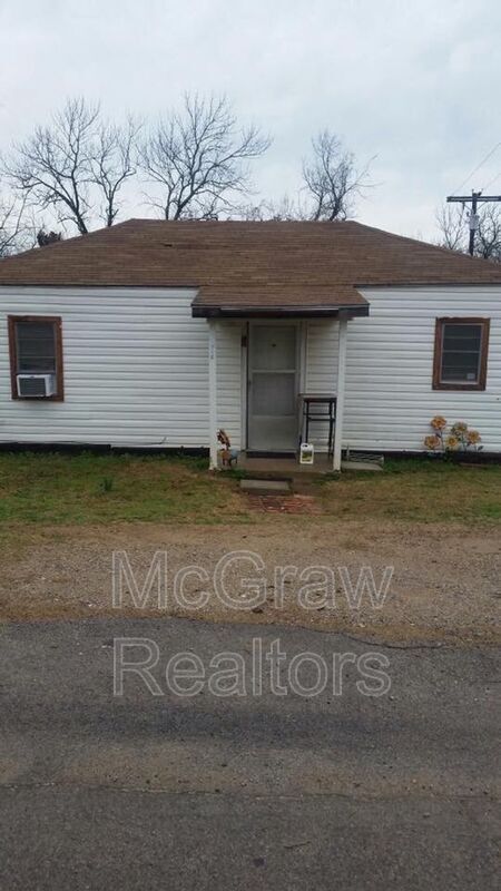 Primary Photo - 715 S Hope Ave