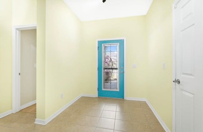 Building Photo - 7817 112th Ave E