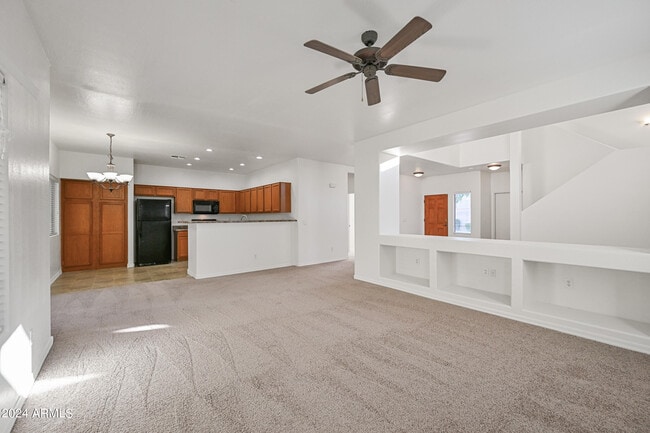 Building Photo - 3981 ROUNDABOUT Cir