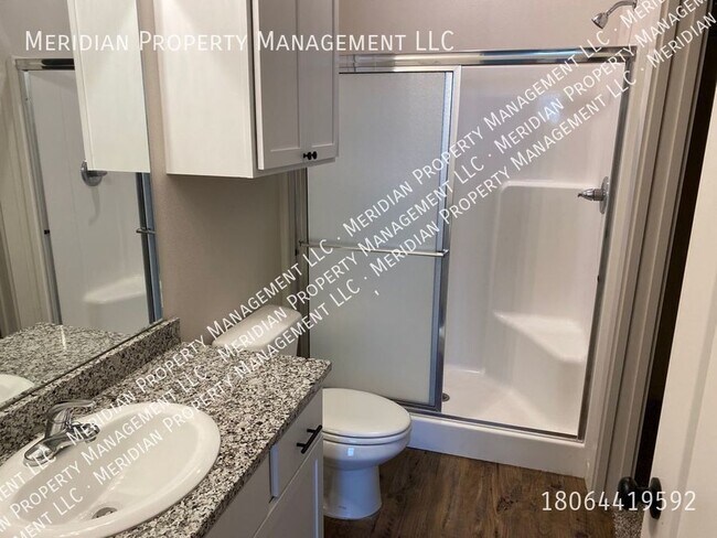 Building Photo - Two bedroom home for pre lease July 2024