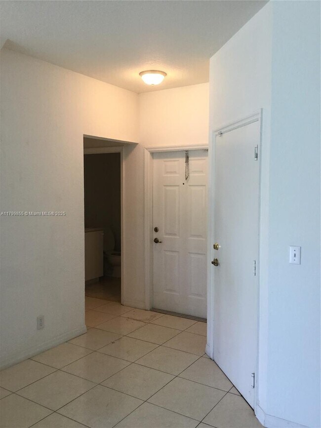 Foto del edificio - 3881 NW 91st Ter