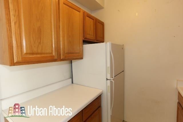 Building Photo - 717 W Belmont Ave