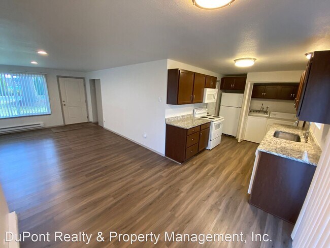 Foto del edificio - 2 br, 1 bath House - 10402 107th Ave SW