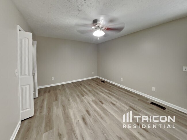 Foto del edificio - 3009 Blackwood Dr