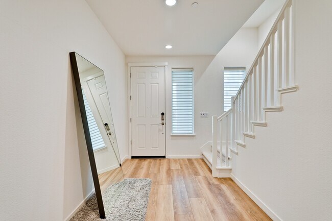 Foto del edificio - 2248 Solace Loop