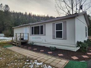 Building Photo - 15317 W Charles Rd