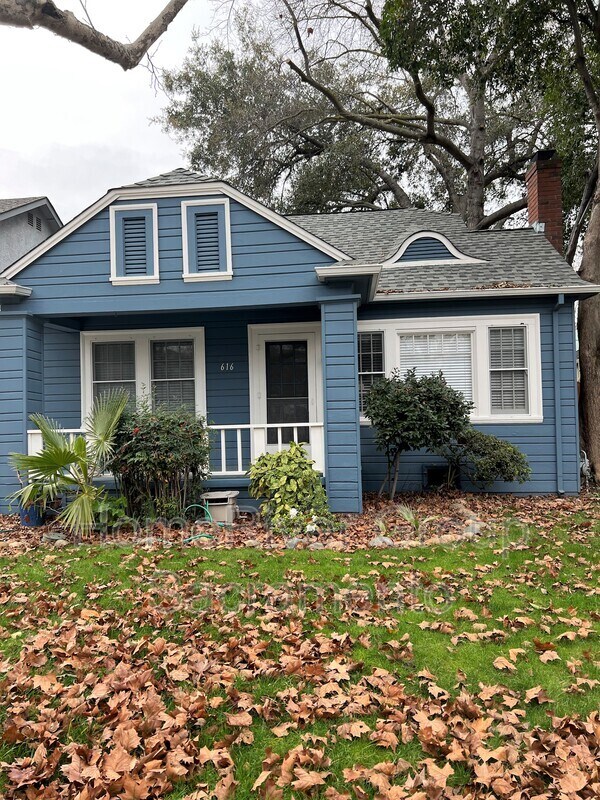 616 36th St, Sacramento, CA 95816 House for Rent in Sacramento, CA