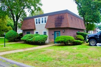 Building Photo - 180 Main St