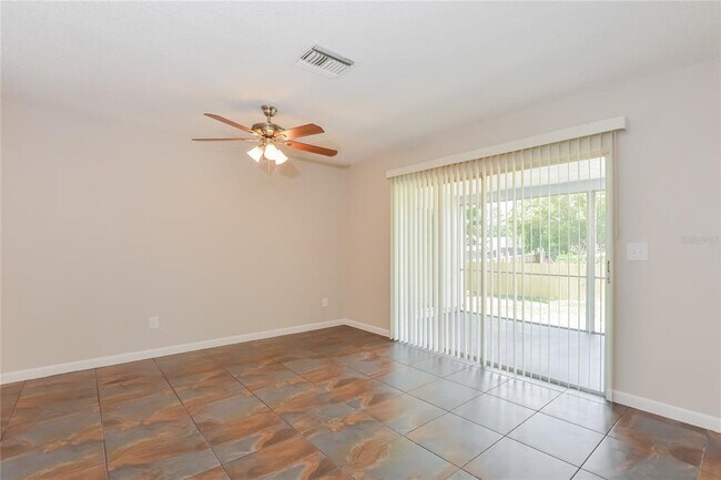 Building Photo - 2801 Fern Ln