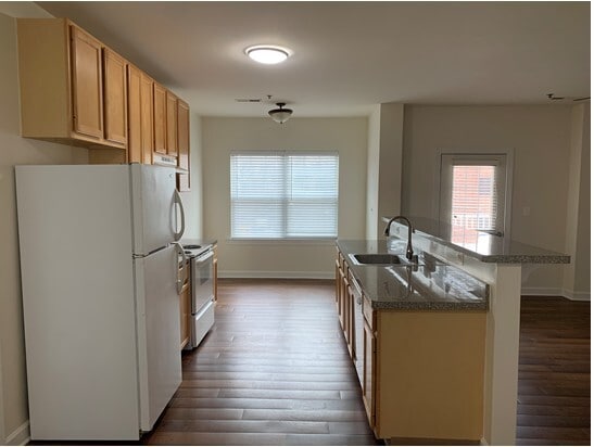 Building Photo - Conte Lubrano Apartments