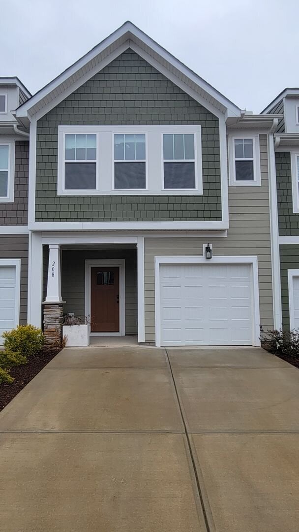 Building Photo - 208 Tippin Trl