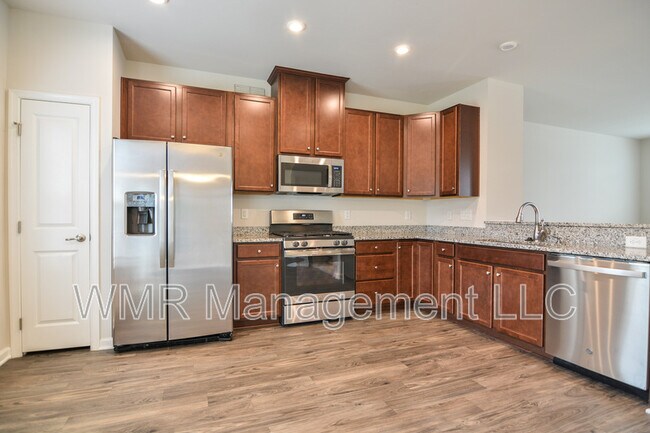 Foto del edificio - 388 Amber Acorn Ave