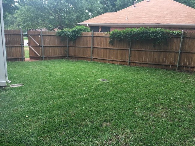 Building Photo - 1205 Cir View Ct