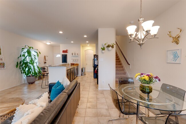 Building Photo - 6047 Wesley Manor Ct