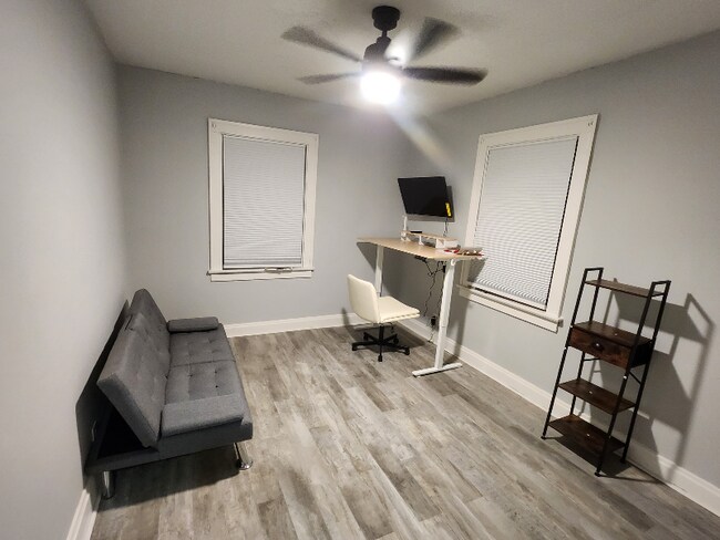 Foto del edificio - 966 S 18th St